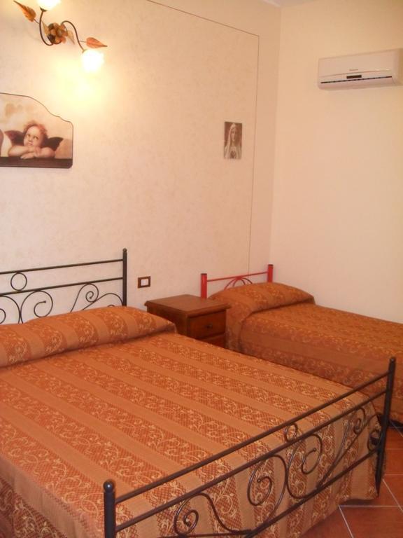 Agriturismo La Targa Buonfornello Pokoj fotografie