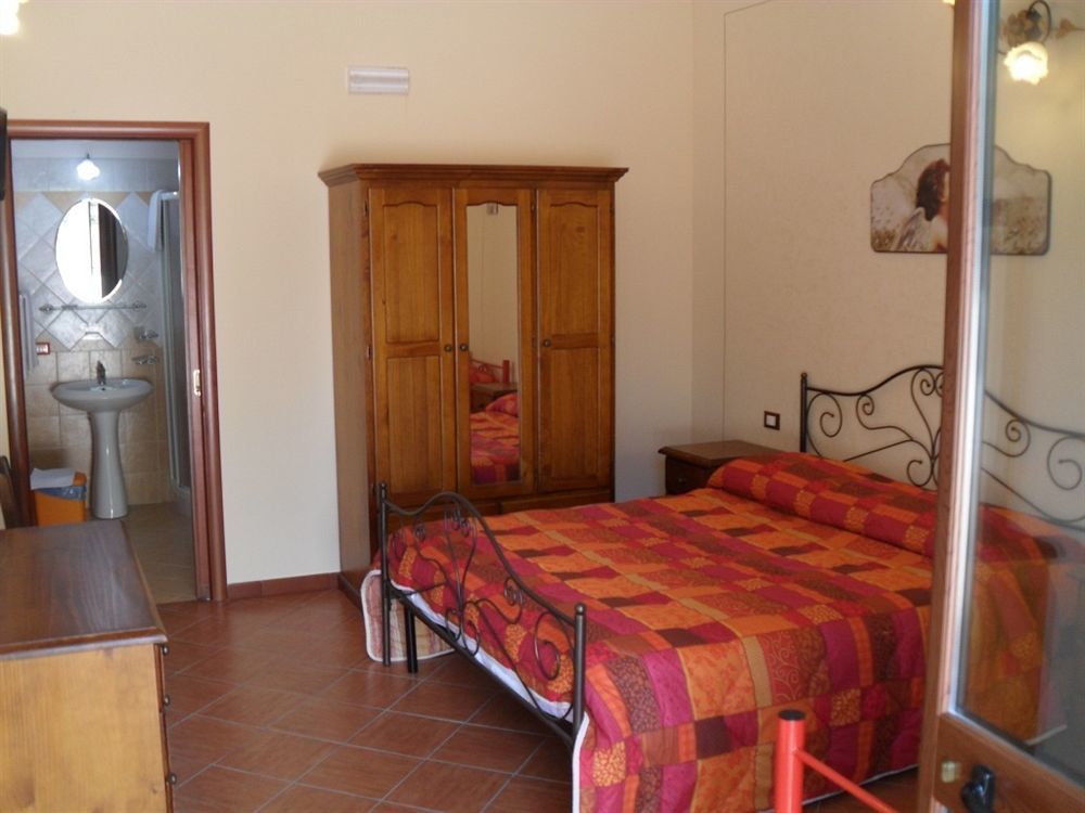 Agriturismo La Targa Buonfornello Exteriér fotografie